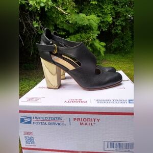 💕Vero Ceuro Heels 💕
